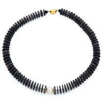 Kette aus Onyx mit einer Perle